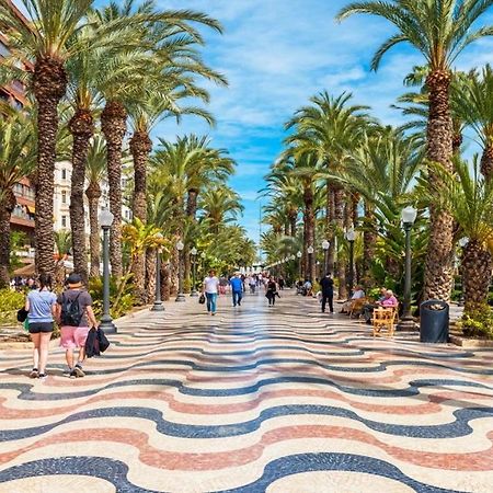 Sunny Flat With Huge Terrace! Close Downtown! Alicante Eksteriør billede