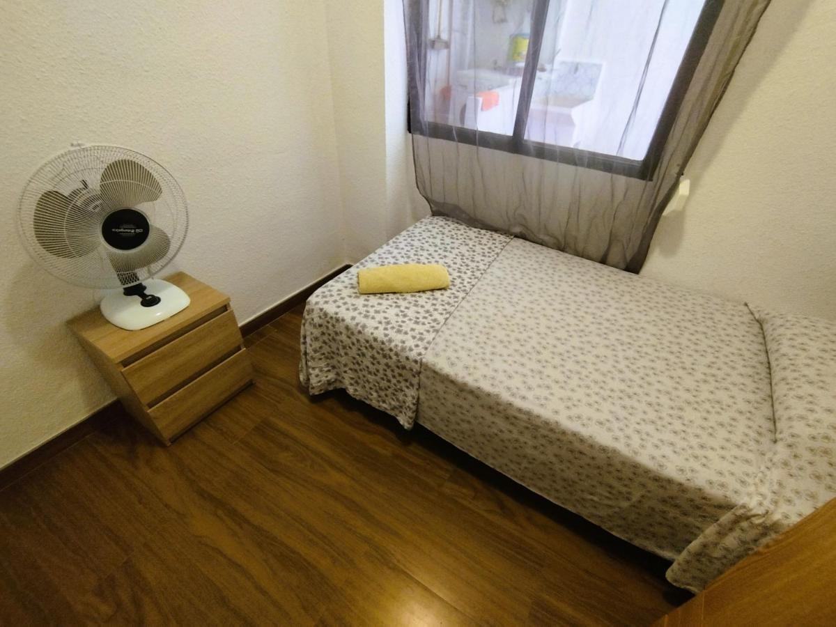 Sunny Flat With Huge Terrace! Close Downtown! Alicante Eksteriør billede