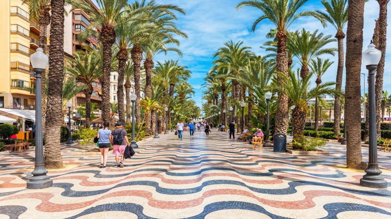 Sunny Flat With Huge Terrace! Close Downtown! Alicante Eksteriør billede